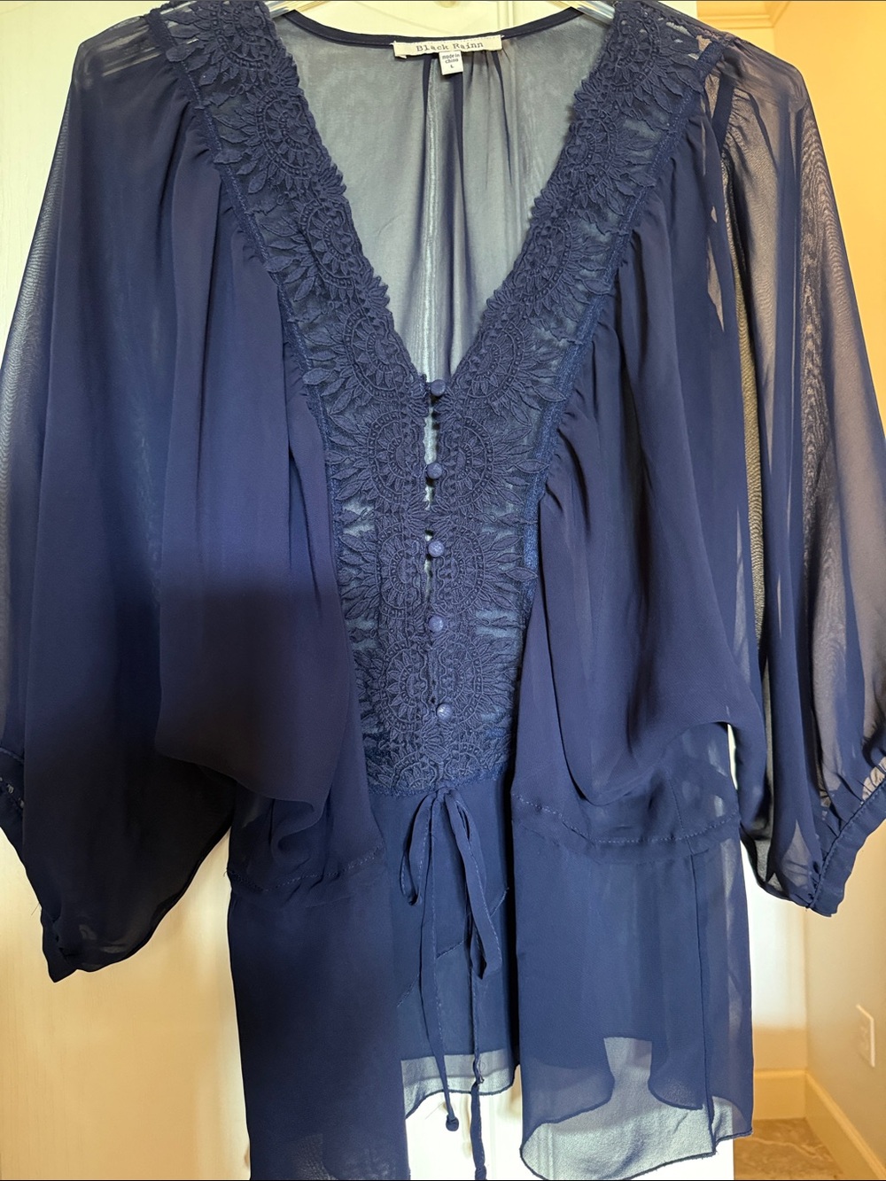 Black Rainn Navy Sheer Lace-Trim Tie-Waist Blouse